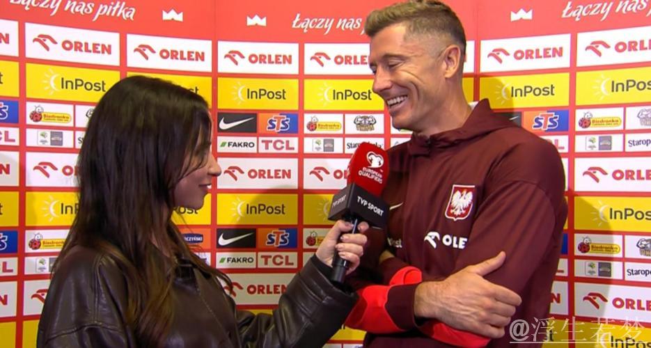 德容斜塞送助攻 莱万贴地斩梅开二度